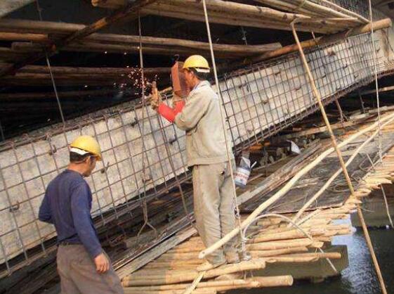 加固施工現(xiàn)場(chǎng)